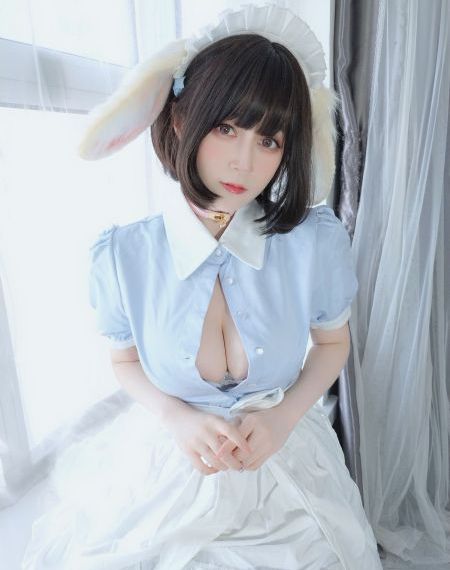 日本无码吃奶揉捏奶视频_720全集在线观看