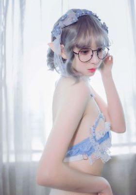 美女精品视频_BD英语免费在线播放